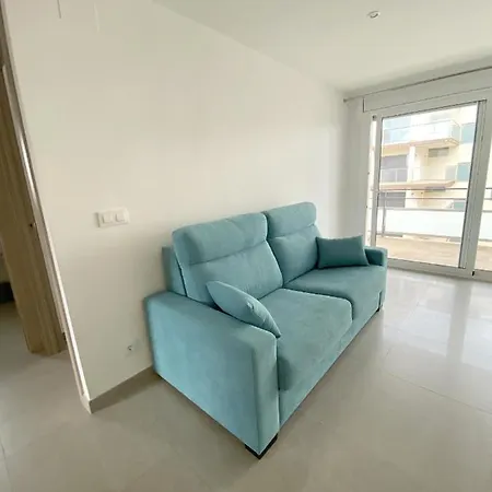 I Apartment *